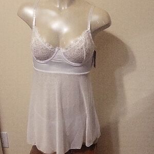 Cosmopolitan White Lace Chemise